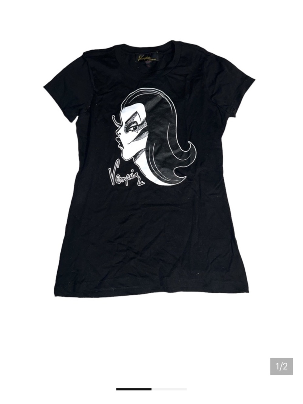 La Femme En Noir Vampira T-Shirt